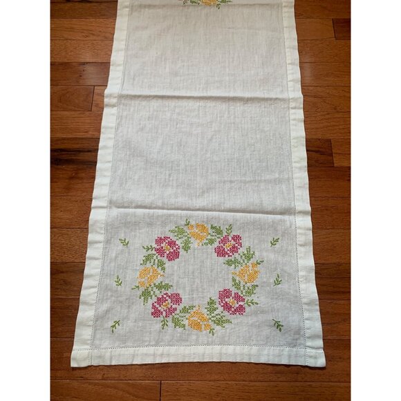 Handmade Embroidered Linen Table Runner with Floral Wreath Design - 36" X 15" - Picture 1 of 7